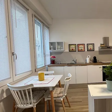 Casa Bibi Daire Milano